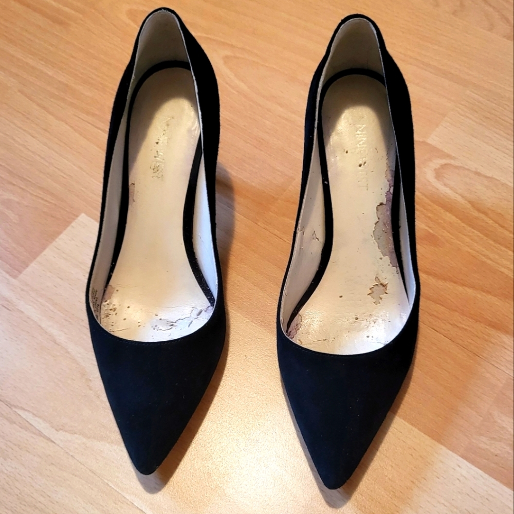 Nine West black suede kitten heel sz 7